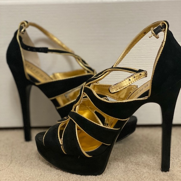 Guess heels - Picture 1 of 3